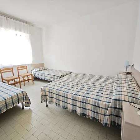 Anna 4 Apartman *